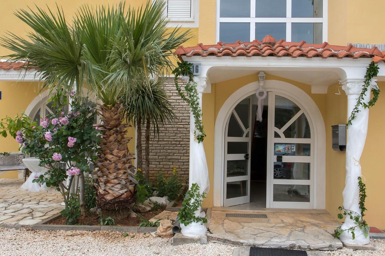 Apartments Villa Broca Brodarica  Zewnętrze zdjęcie